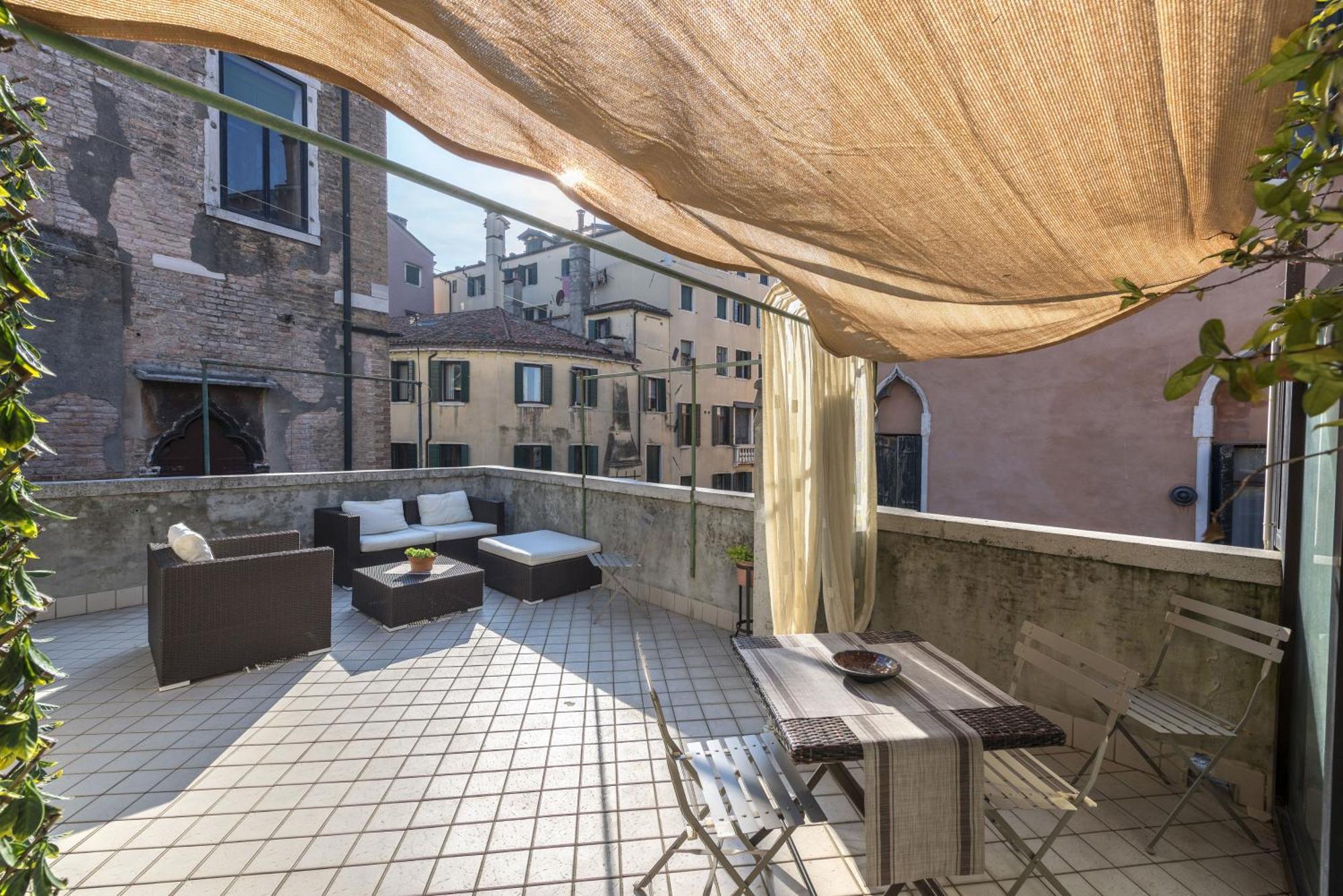 Tre Sestieri Terrace - Canal View 2024 Venice Ngoại thất bức ảnh