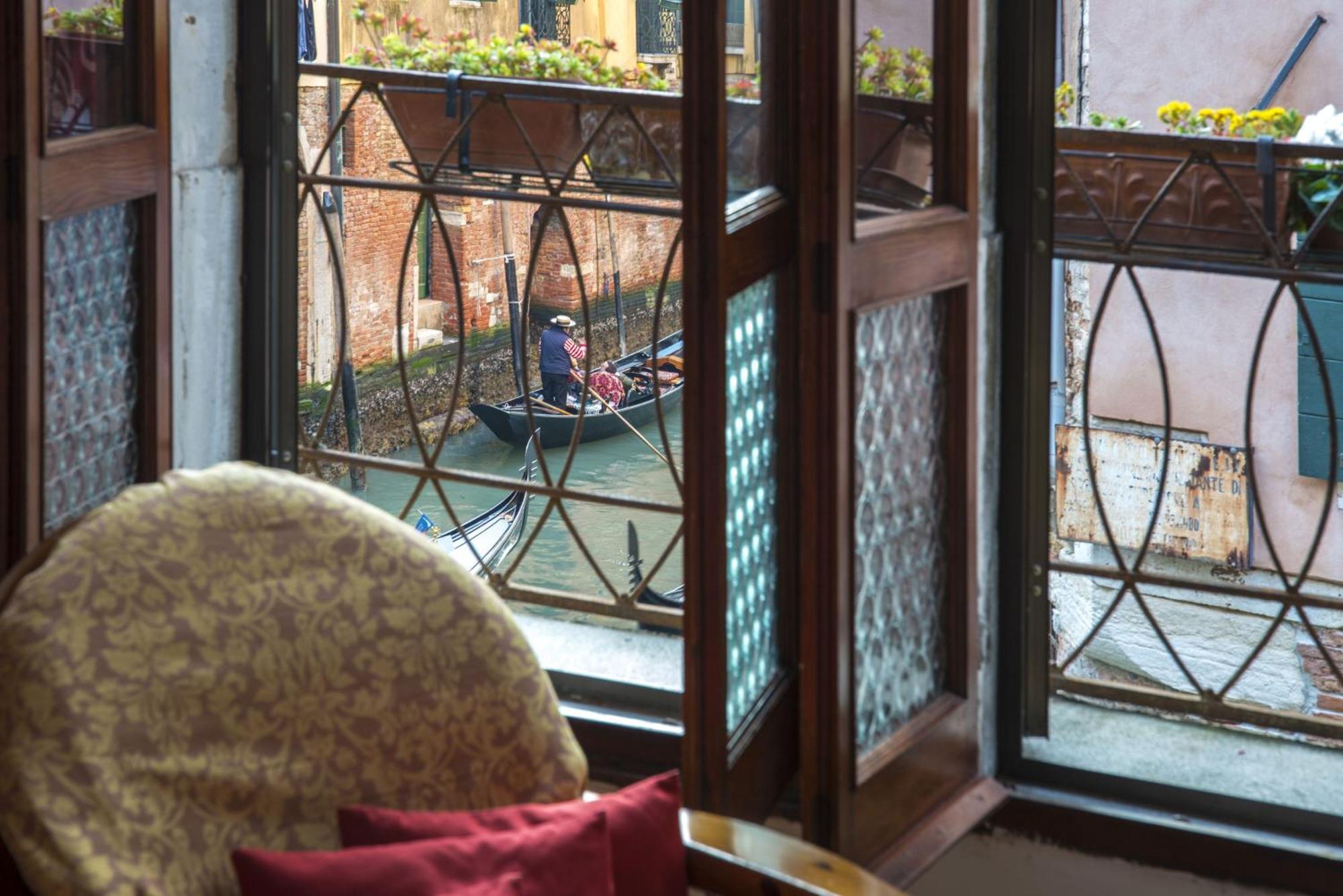 Tre Sestieri Terrace - Canal View 2024 Venice Phòng bức ảnh